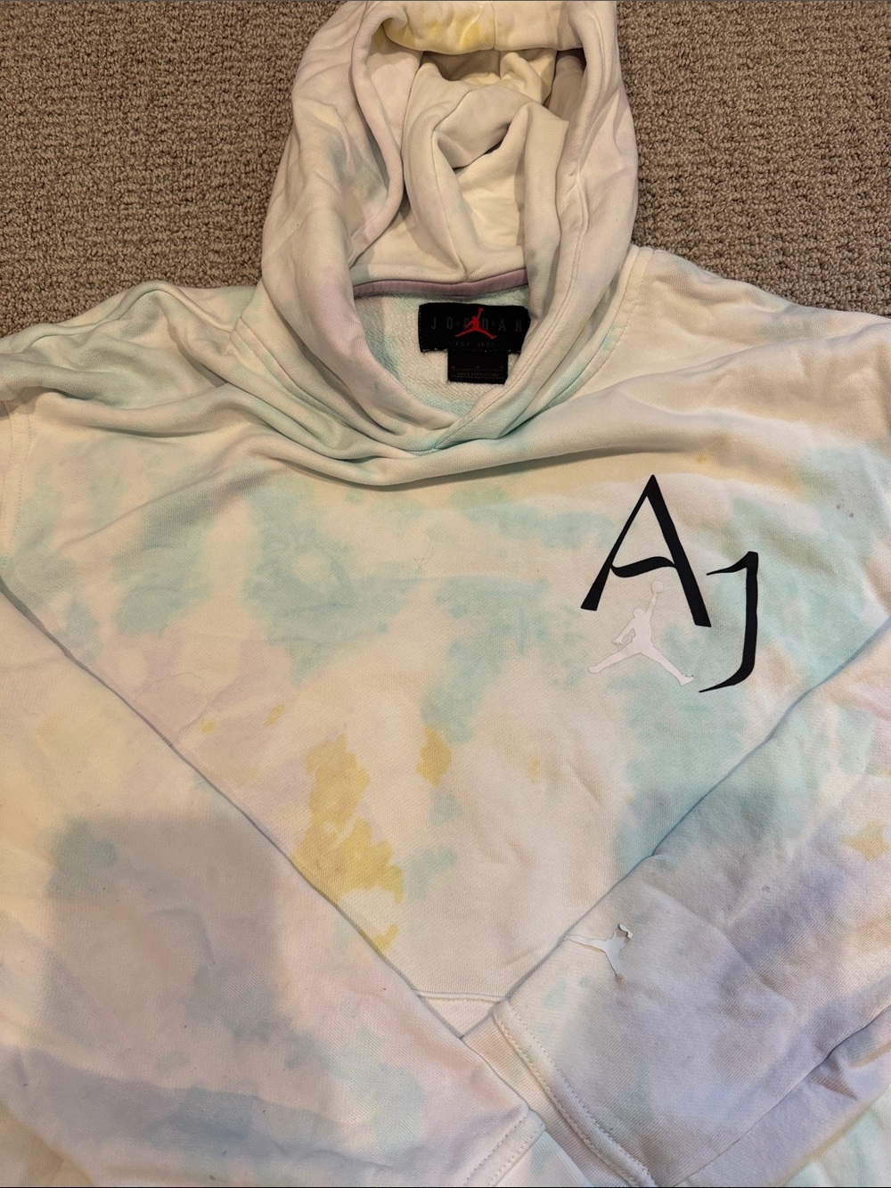 Jordan White Tie-Dye AJ Pullover Hoodie - Picture 4 of 5